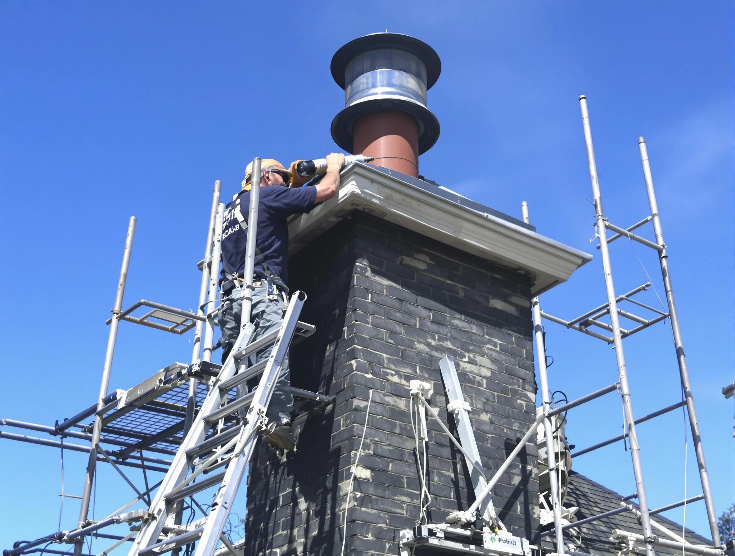 Sturdy chimney crown finished by Warrior Chimney Sweep in Warrior, AL